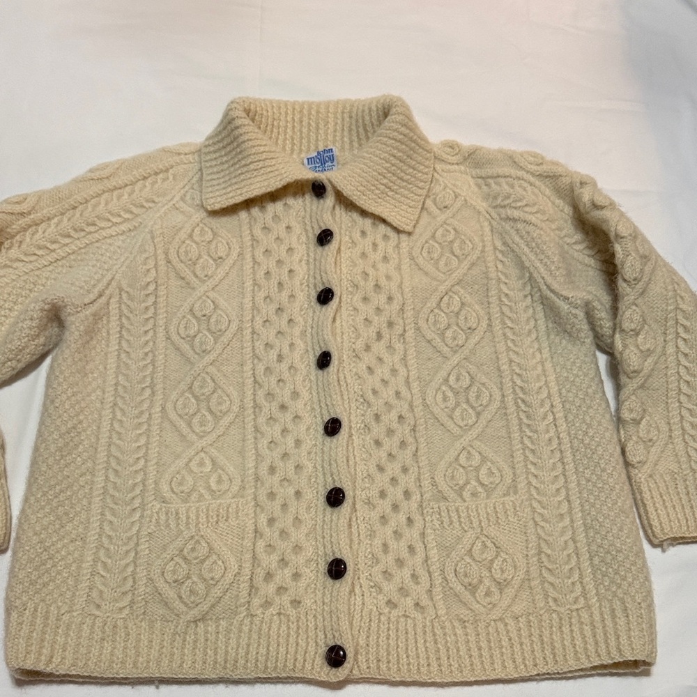 John Molloy 100% Wool Handknit Cardigan Sweater Off-White PTP 22” length 24.5”
